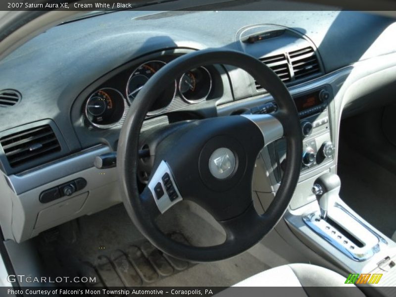 Cream White / Black 2007 Saturn Aura XE