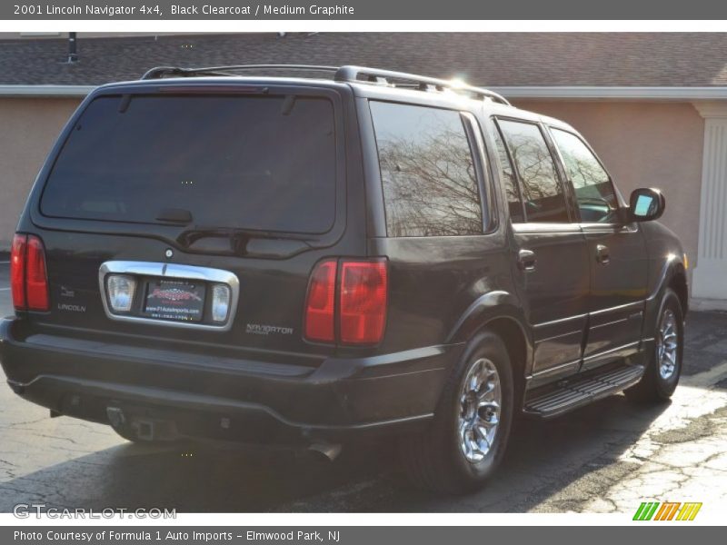 Black Clearcoat / Medium Graphite 2001 Lincoln Navigator 4x4