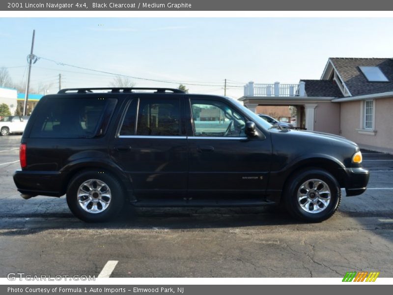 Black Clearcoat / Medium Graphite 2001 Lincoln Navigator 4x4
