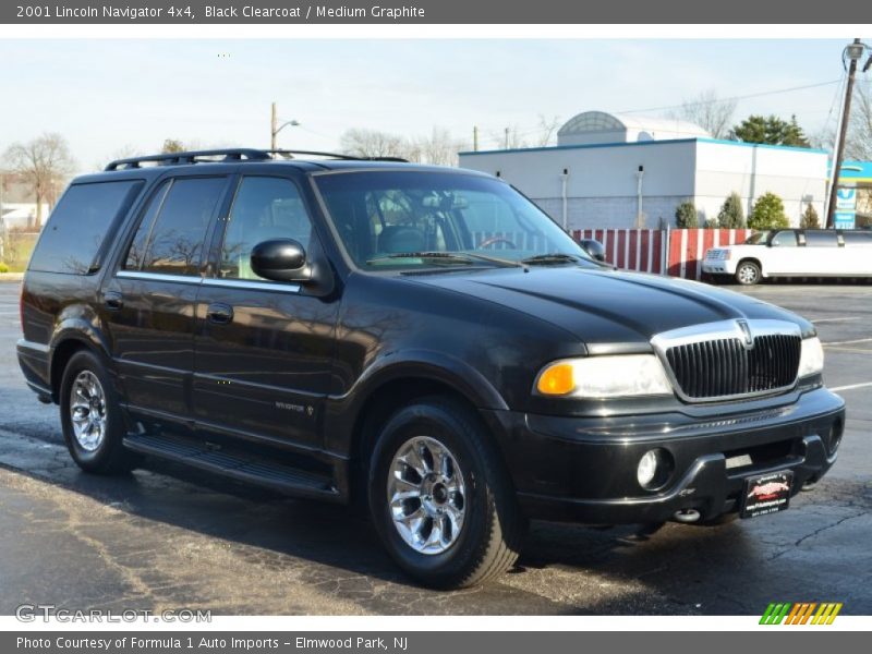 Black Clearcoat / Medium Graphite 2001 Lincoln Navigator 4x4