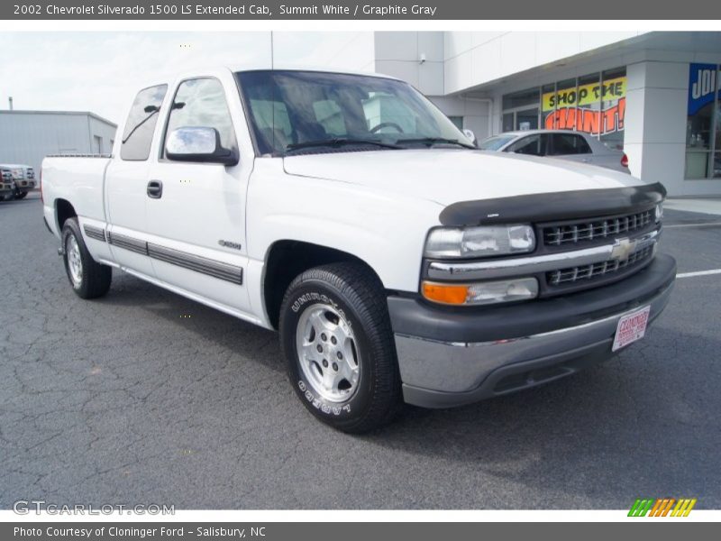 Summit White / Graphite Gray 2002 Chevrolet Silverado 1500 LS Extended Cab