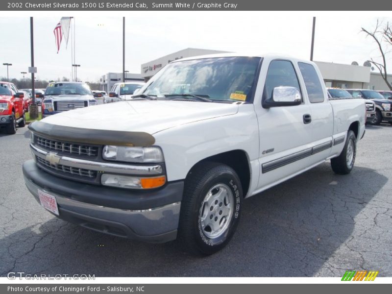 Summit White / Graphite Gray 2002 Chevrolet Silverado 1500 LS Extended Cab