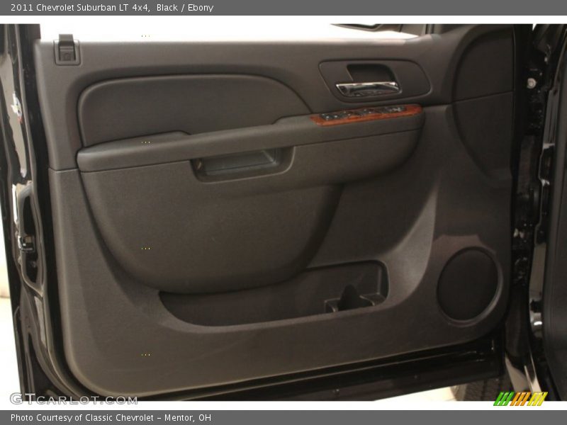 Black / Ebony 2011 Chevrolet Suburban LT 4x4