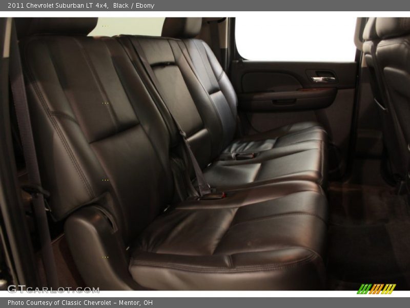 Black / Ebony 2011 Chevrolet Suburban LT 4x4