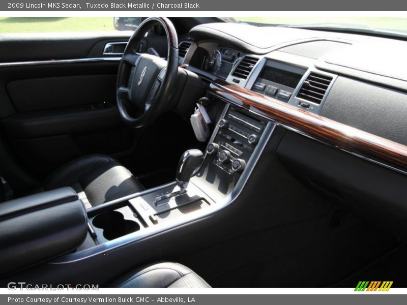 Tuxedo Black Metallic / Charcoal Black 2009 Lincoln MKS Sedan