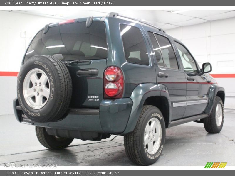 Deep Beryl Green Pearl / Khaki 2005 Jeep Liberty Limited 4x4