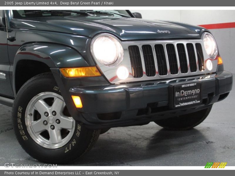 Deep Beryl Green Pearl / Khaki 2005 Jeep Liberty Limited 4x4