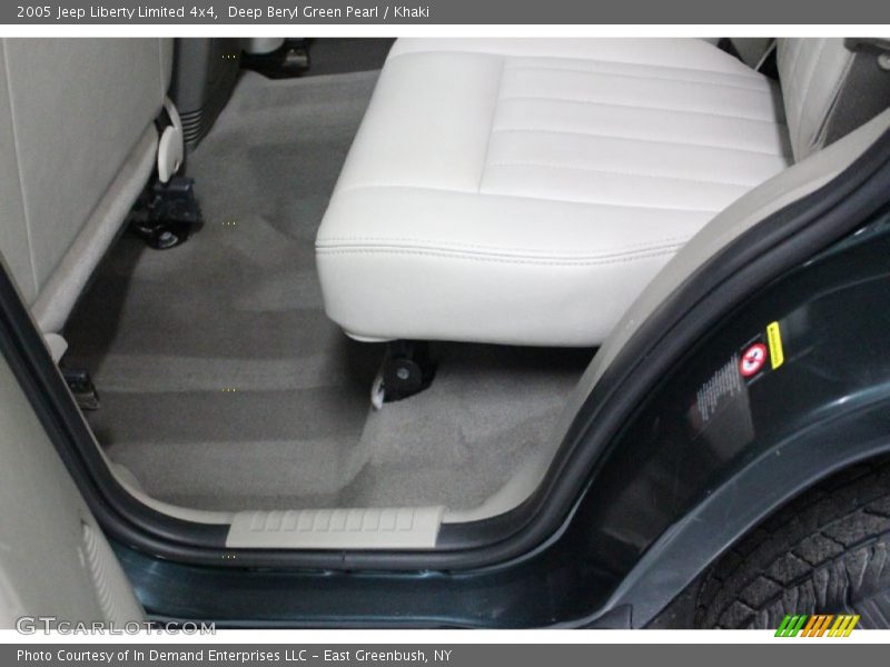 Deep Beryl Green Pearl / Khaki 2005 Jeep Liberty Limited 4x4