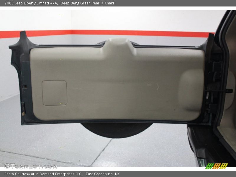 Deep Beryl Green Pearl / Khaki 2005 Jeep Liberty Limited 4x4