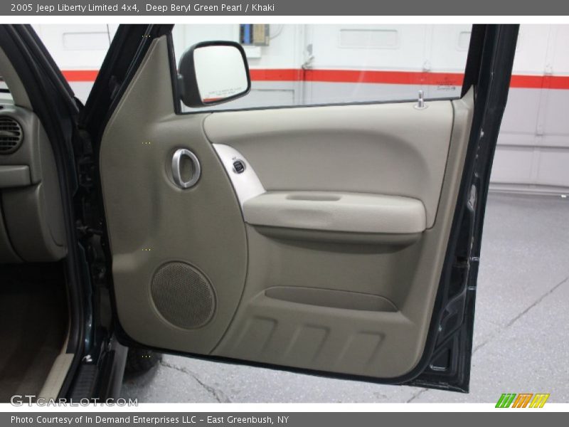 Deep Beryl Green Pearl / Khaki 2005 Jeep Liberty Limited 4x4