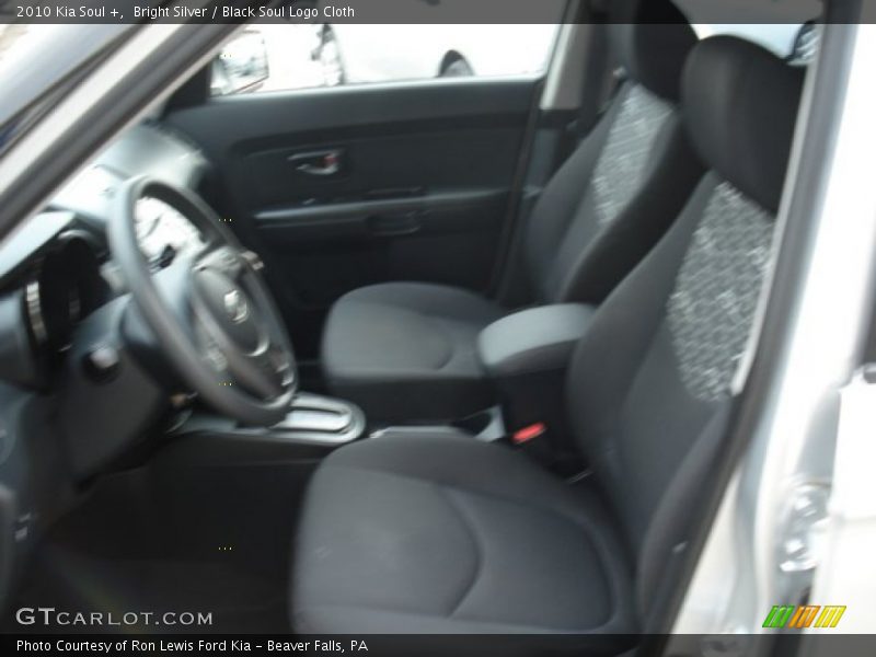 Bright Silver / Black Soul Logo Cloth 2010 Kia Soul +