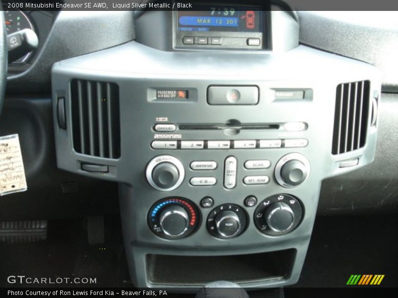 Liquid Silver Metallic / Black 2008 Mitsubishi Endeavor SE AWD