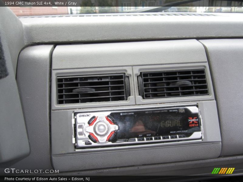 White / Gray 1994 GMC Yukon SLE 4x4