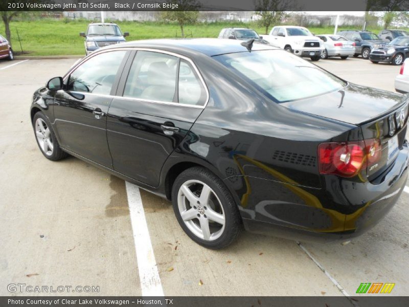 Black / Cornsilk Beige 2010 Volkswagen Jetta TDI Sedan