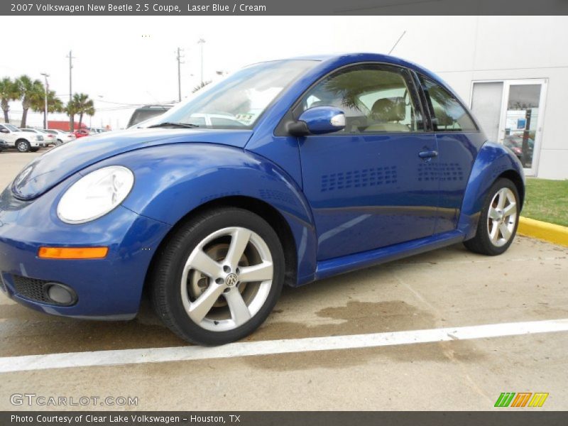 Laser Blue / Cream 2007 Volkswagen New Beetle 2.5 Coupe