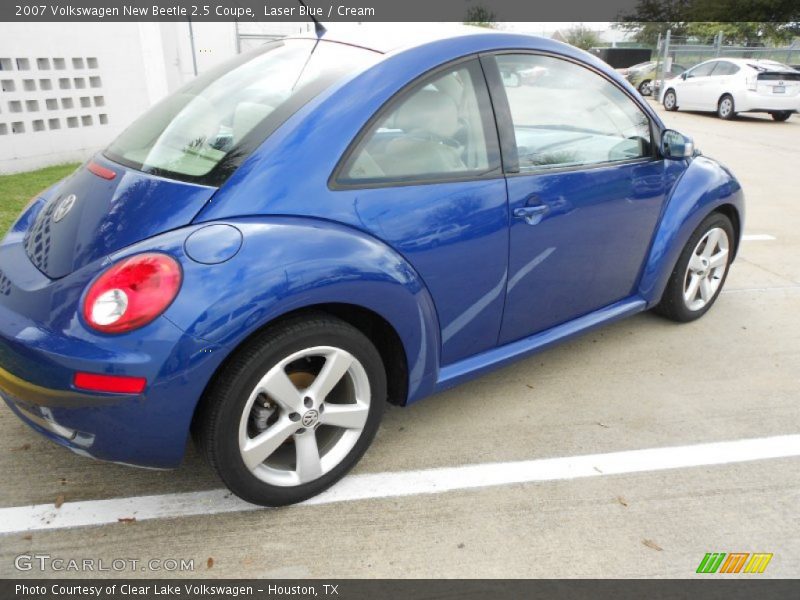 Laser Blue / Cream 2007 Volkswagen New Beetle 2.5 Coupe