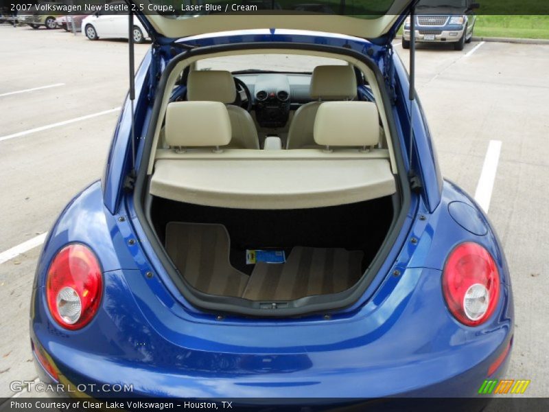 Laser Blue / Cream 2007 Volkswagen New Beetle 2.5 Coupe