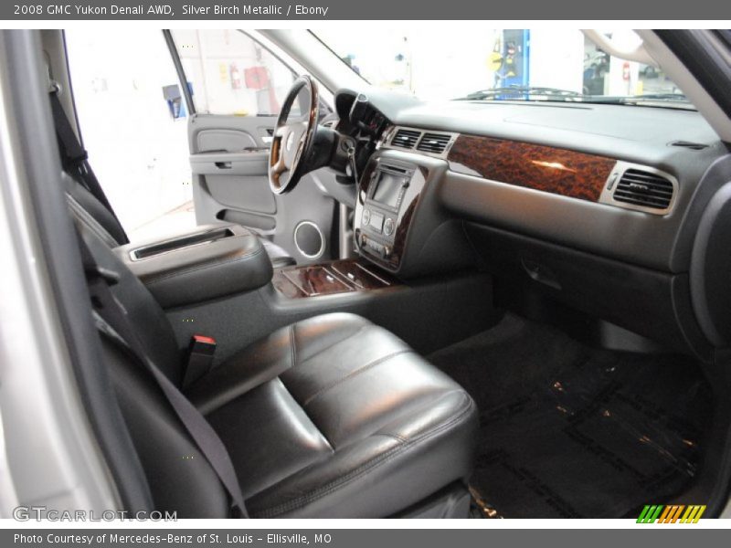 Silver Birch Metallic / Ebony 2008 GMC Yukon Denali AWD