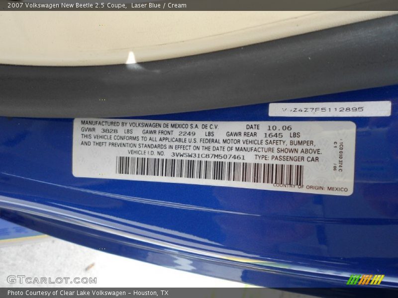 Laser Blue / Cream 2007 Volkswagen New Beetle 2.5 Coupe