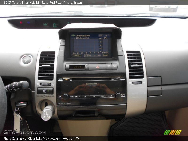 Salsa Red Pearl / Ivory/Brown 2005 Toyota Prius Hybrid