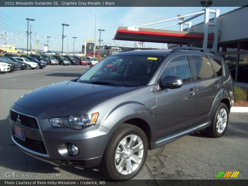 Front 3/4 View of 2012 Outlander SE