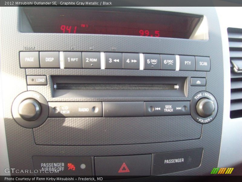 Graphite Gray Metallic / Black 2012 Mitsubishi Outlander SE