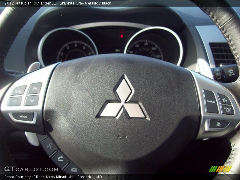 Graphite Gray Metallic / Black 2012 Mitsubishi Outlander SE