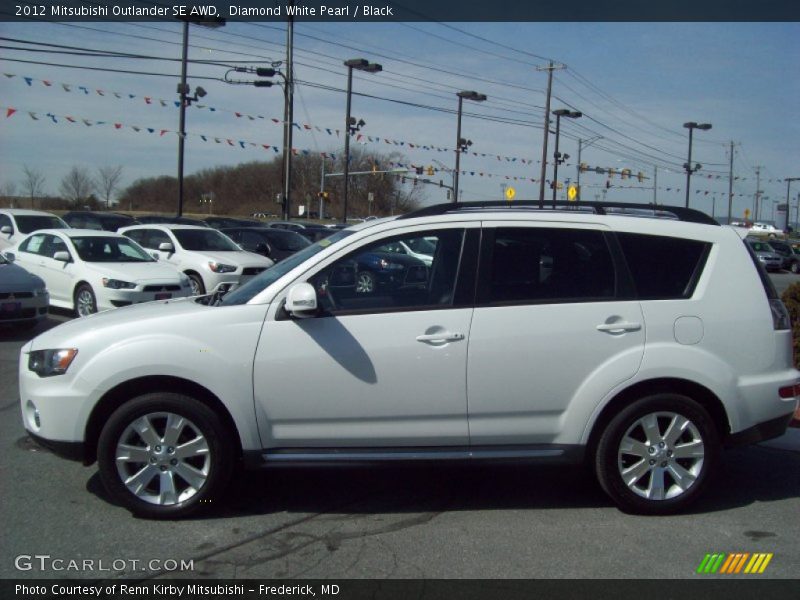 Diamond White Pearl / Black 2012 Mitsubishi Outlander SE AWD