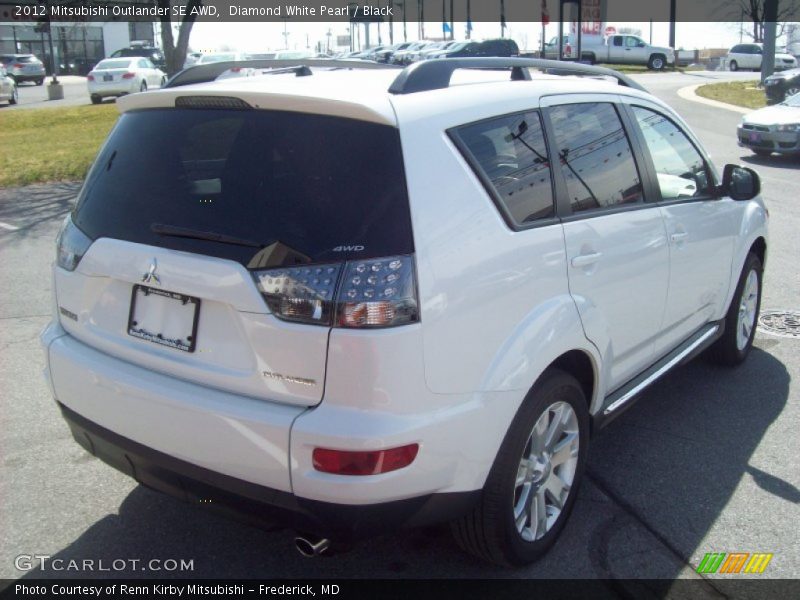 Diamond White Pearl / Black 2012 Mitsubishi Outlander SE AWD