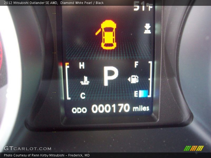 Diamond White Pearl / Black 2012 Mitsubishi Outlander SE AWD