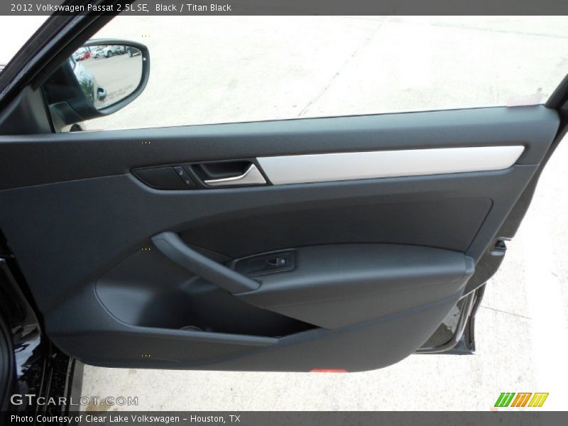 Black / Titan Black 2012 Volkswagen Passat 2.5L SE