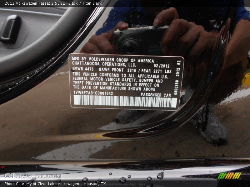 Black / Titan Black 2012 Volkswagen Passat 2.5L SE