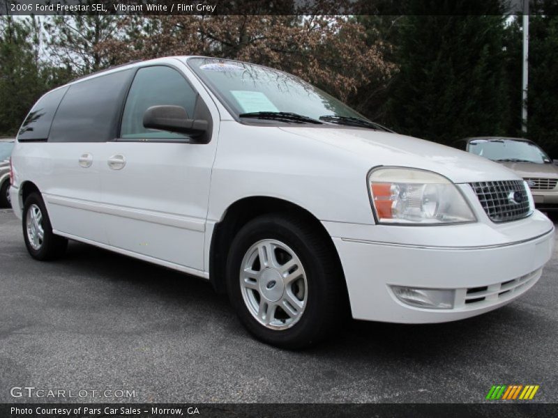 Vibrant White / Flint Grey 2006 Ford Freestar SEL