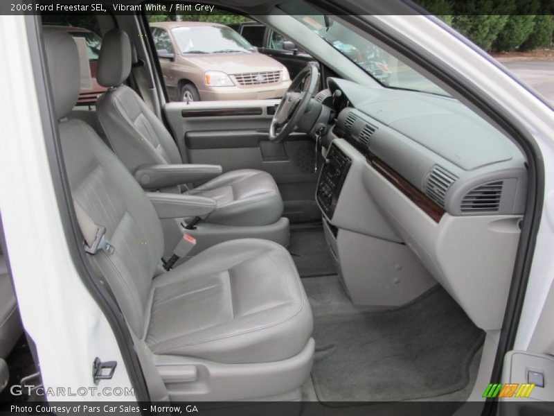 Vibrant White / Flint Grey 2006 Ford Freestar SEL