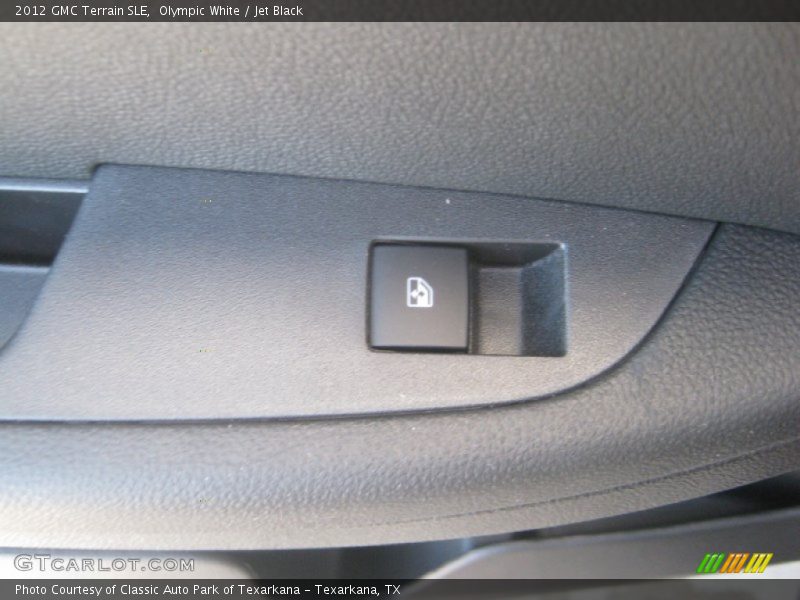 Olympic White / Jet Black 2012 GMC Terrain SLE