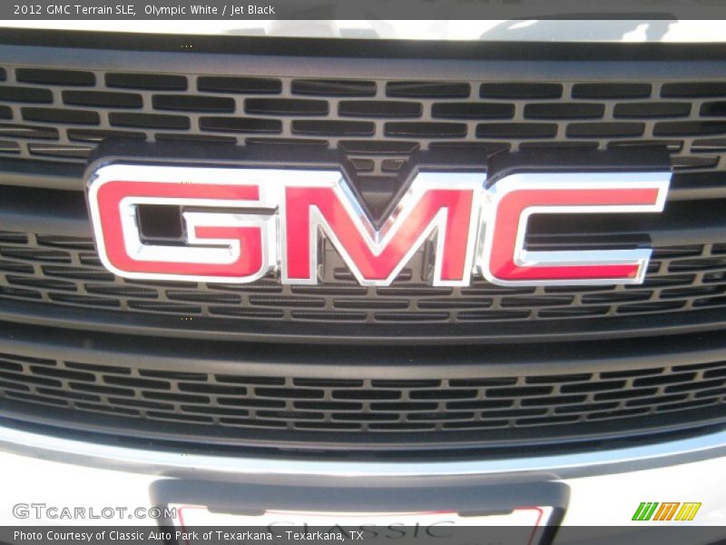 Olympic White / Jet Black 2012 GMC Terrain SLE