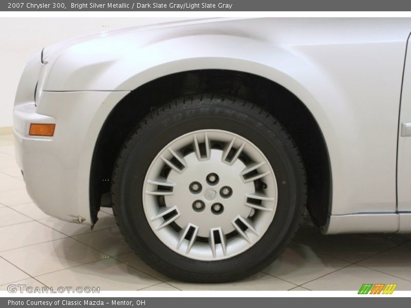 Bright Silver Metallic / Dark Slate Gray/Light Slate Gray 2007 Chrysler 300