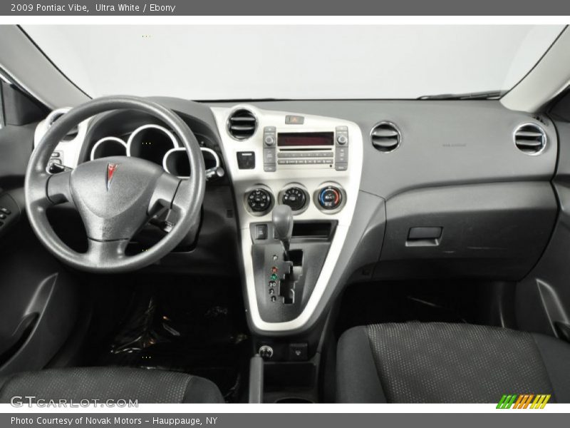 Ultra White / Ebony 2009 Pontiac Vibe