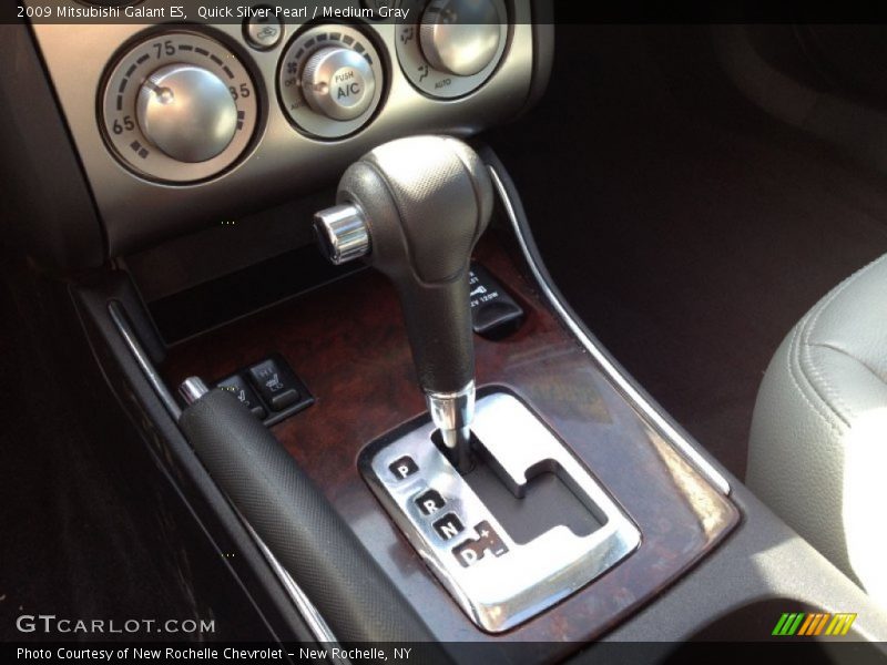 Quick Silver Pearl / Medium Gray 2009 Mitsubishi Galant ES