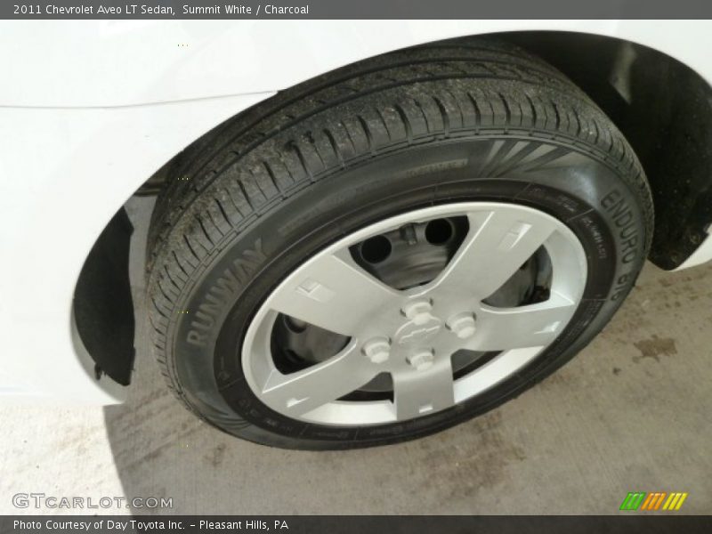 Summit White / Charcoal 2011 Chevrolet Aveo LT Sedan