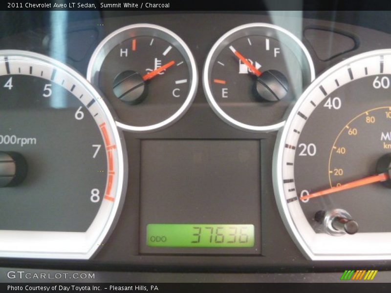 Summit White / Charcoal 2011 Chevrolet Aveo LT Sedan