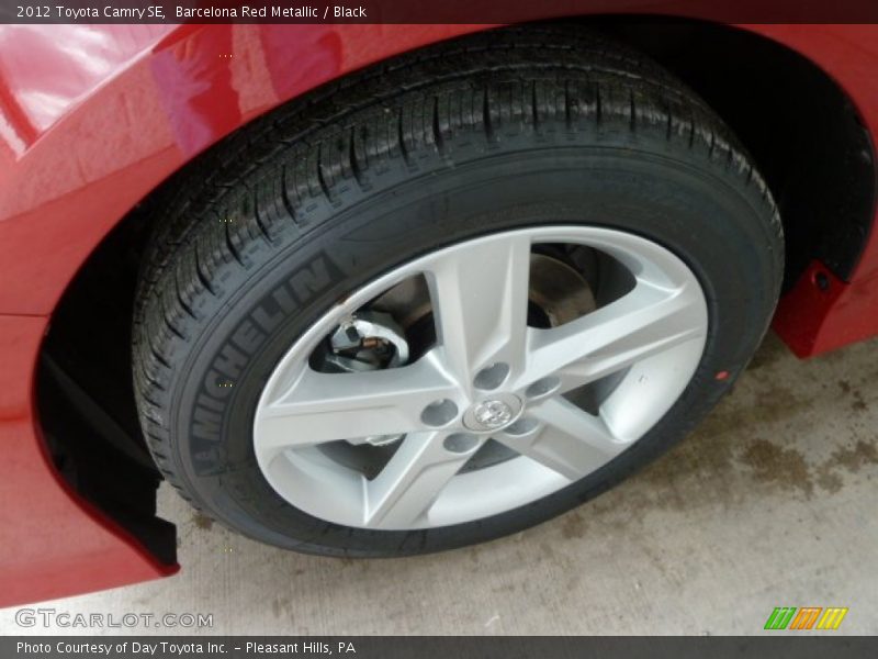 Barcelona Red Metallic / Black 2012 Toyota Camry SE