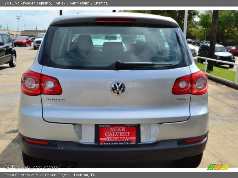 Reflex Silver Metallic / Charcoal 2011 Volkswagen Tiguan S