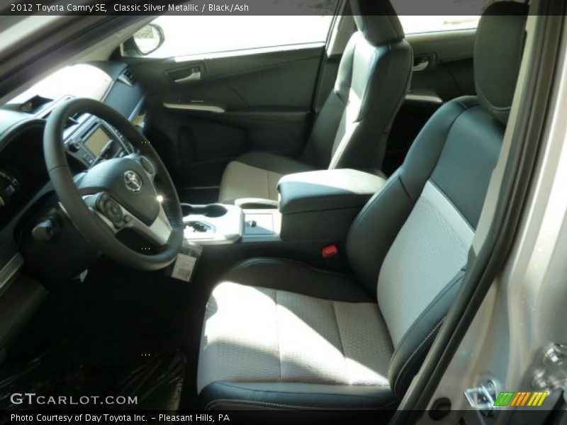 Classic Silver Metallic / Black/Ash 2012 Toyota Camry SE