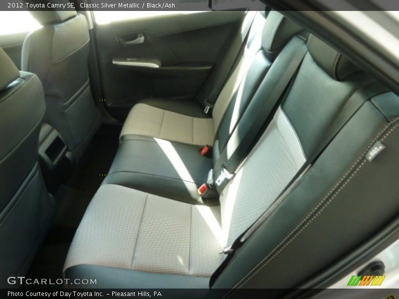 Classic Silver Metallic / Black/Ash 2012 Toyota Camry SE