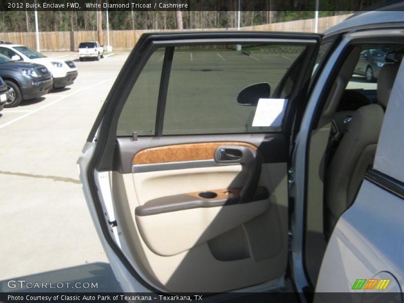 White Diamond Tricoat / Cashmere 2012 Buick Enclave FWD