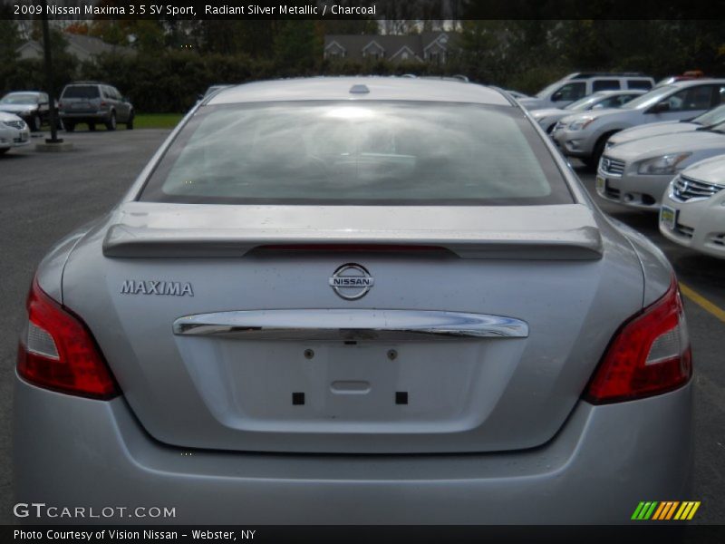 Radiant Silver Metallic / Charcoal 2009 Nissan Maxima 3.5 SV Sport