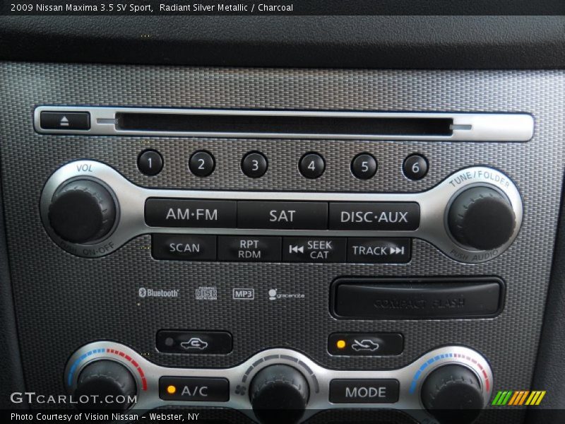 Radiant Silver Metallic / Charcoal 2009 Nissan Maxima 3.5 SV Sport