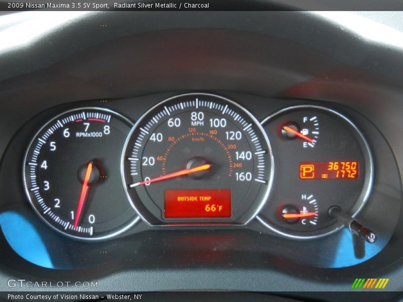 Radiant Silver Metallic / Charcoal 2009 Nissan Maxima 3.5 SV Sport