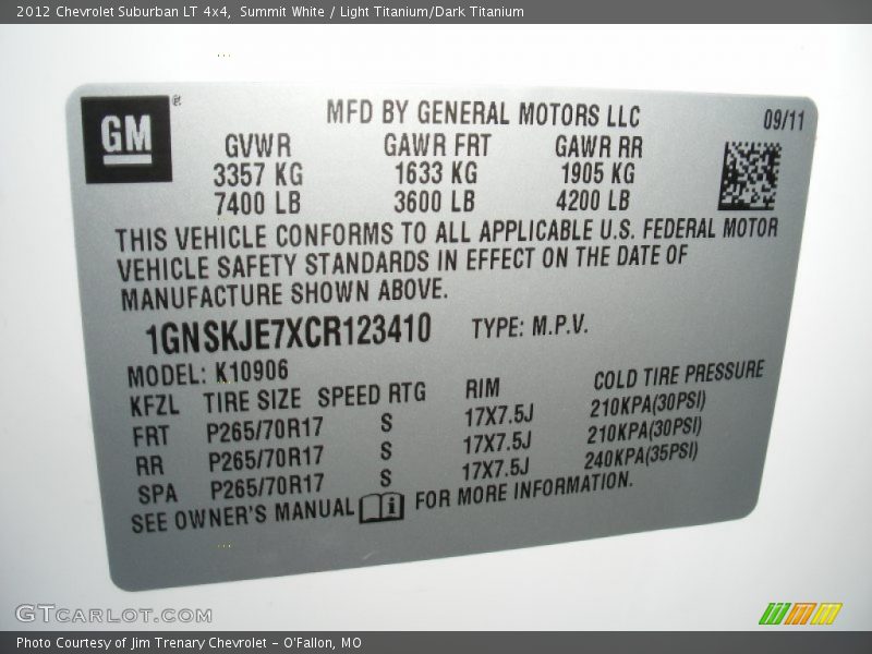 Summit White / Light Titanium/Dark Titanium 2012 Chevrolet Suburban LT 4x4